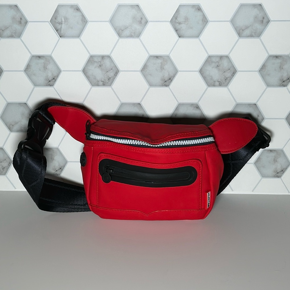 Hunter for Target Cross Body Fanny Pack in Red